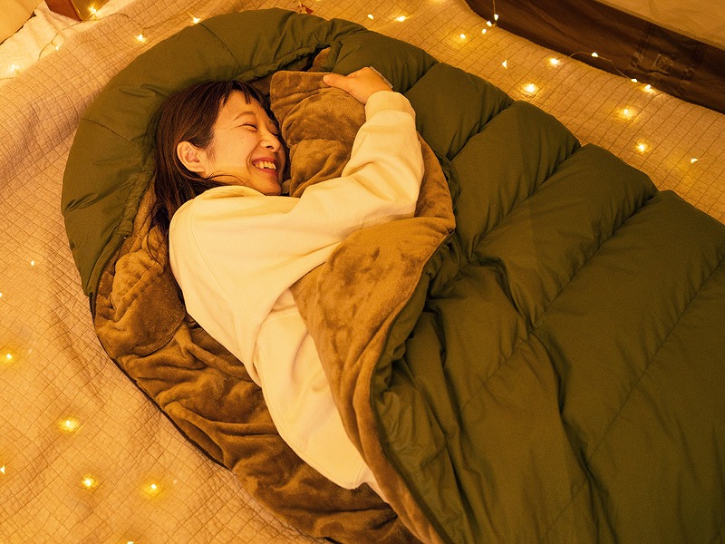 DOD史上最高の寝心地と暖かさ”のダウン寝袋！底冷え対策しっかりの