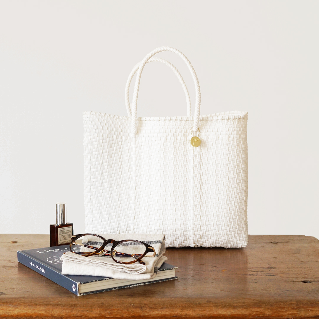 Letraの名品｜ホワイトのメルカドバッグ | Letra｜レトラ公式通販