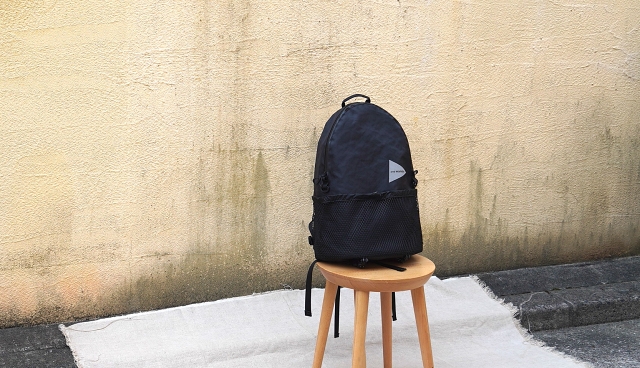 and wander アンドワンダー ECOPAK 20L daypack ＜ブラック＞ 商品詳細