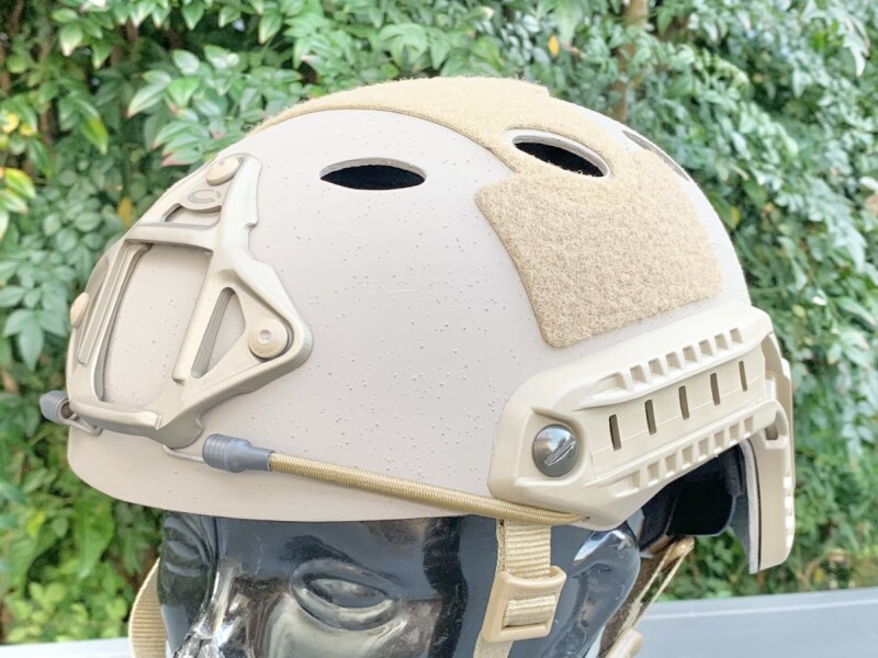 米軍実物 OPS-CORE FAST CARBON HIGH CUT ヘルメット L ヘルメット