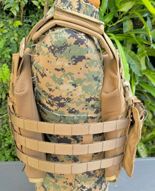 海兵隊実物 新型オードナンス プレートキャリア L コヨーテ 沖縄