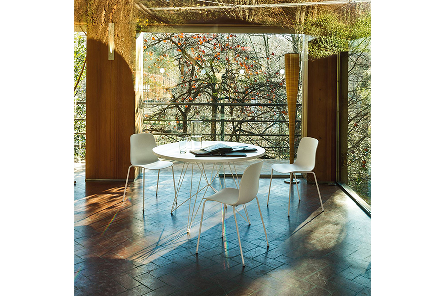 MAGIS (マジス)Tavolo XZ3（タヴォロ・XZ3) ダイニングテーブル