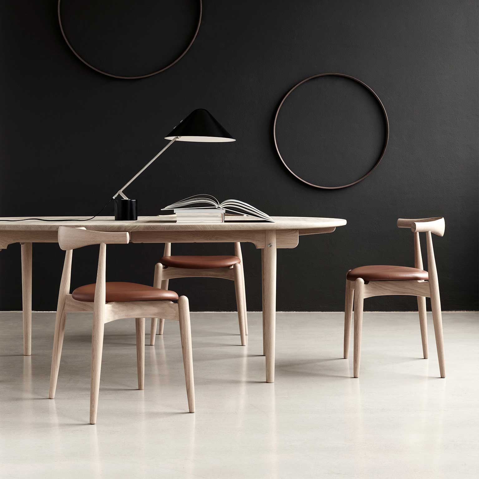 CARL HANSEN & SON（カールハンセン&サン）CH42 チェア | LIVING MOTIF