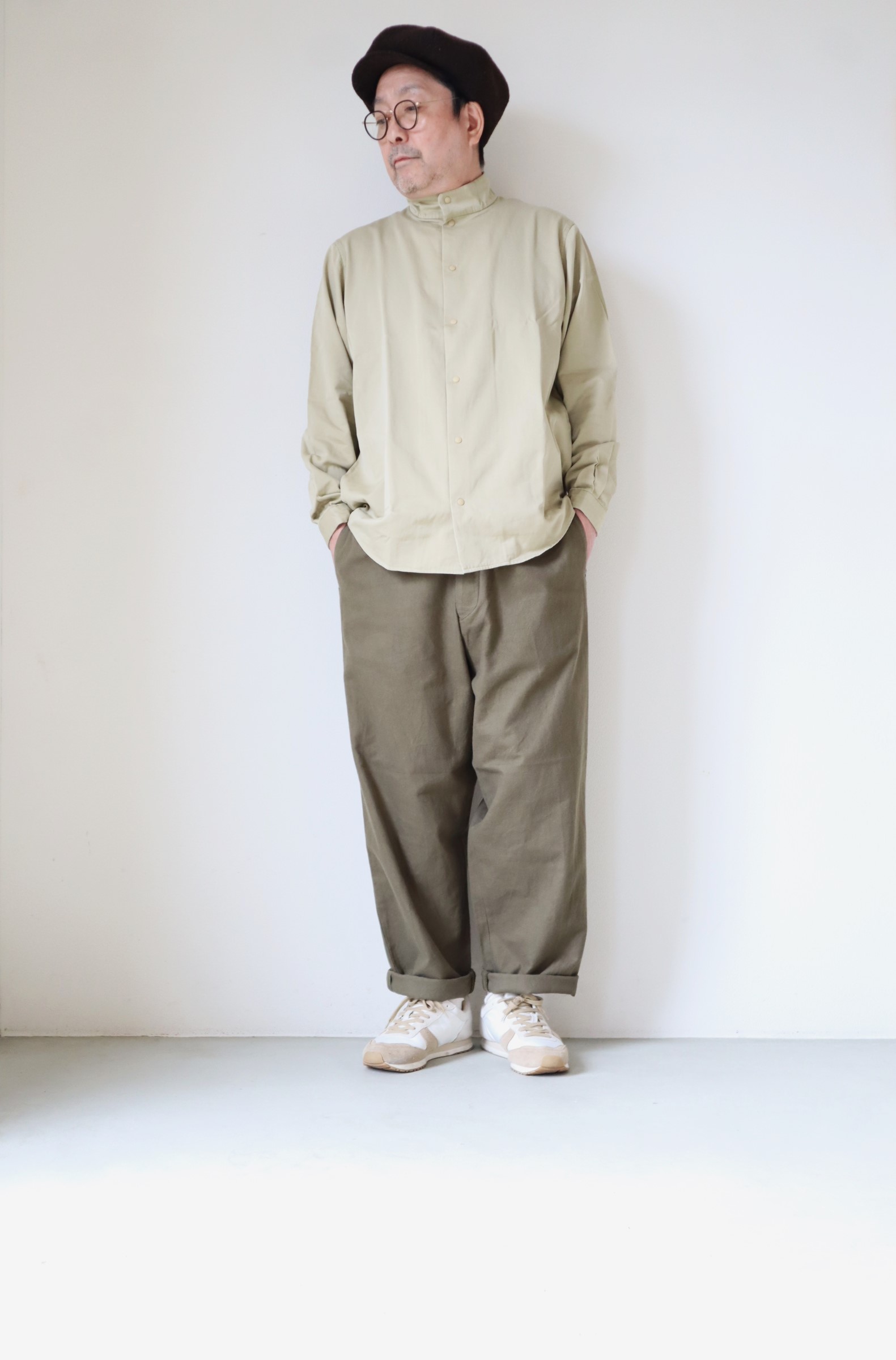 YAECA ベージュ チノパン モデル No. 1000 YAECA ベージュ チノパン