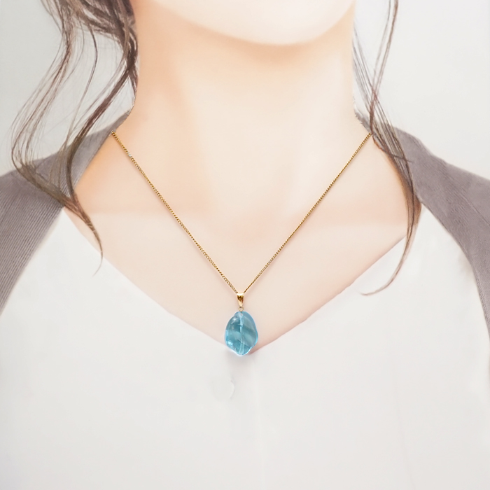 高品質 11月誕生石 トパーズ 濃色 ブルー 透明度 18金 知的 希望 友情