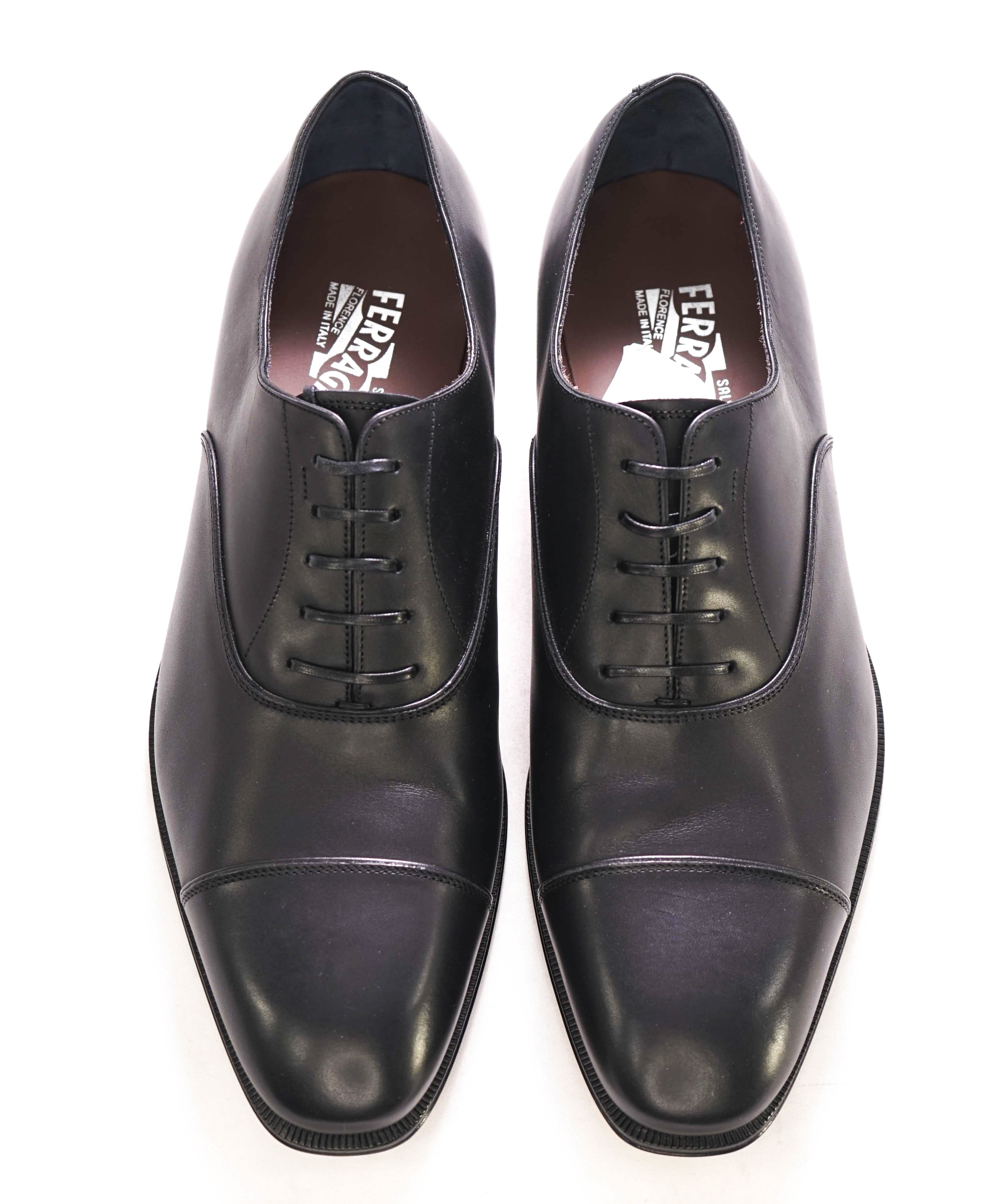 $895 SALVATORE FERRAGAMO - Cap-Toe 