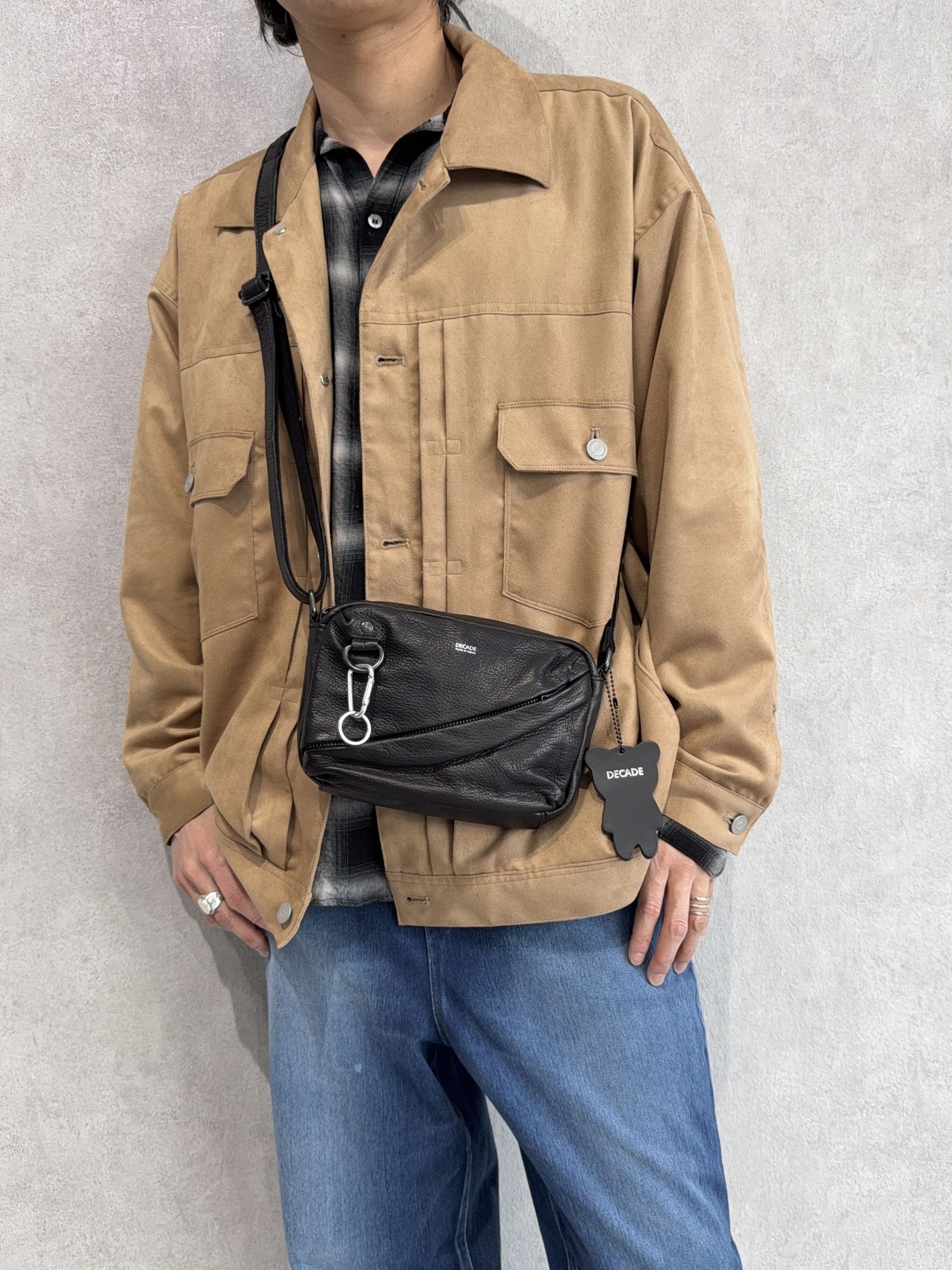 DECADE - オイルドレザー ミニショルダーバッグ / DCD-01438B