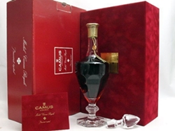 バカラボトルのお酒買取はライフバケーション