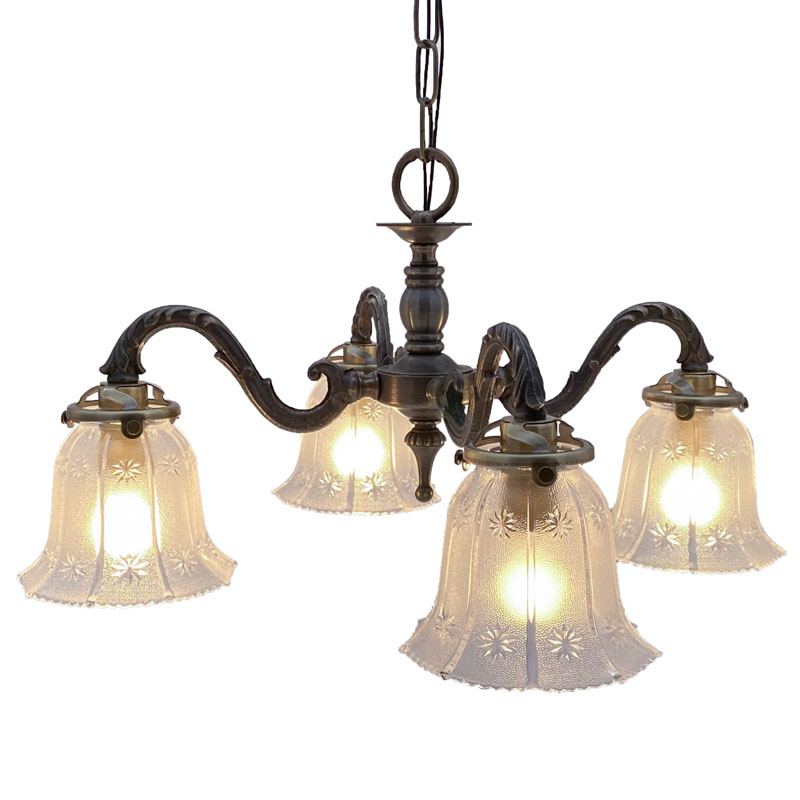 4灯照明灯具セット クラシックスタイルシャンデリア（60Wx4灯）※電球