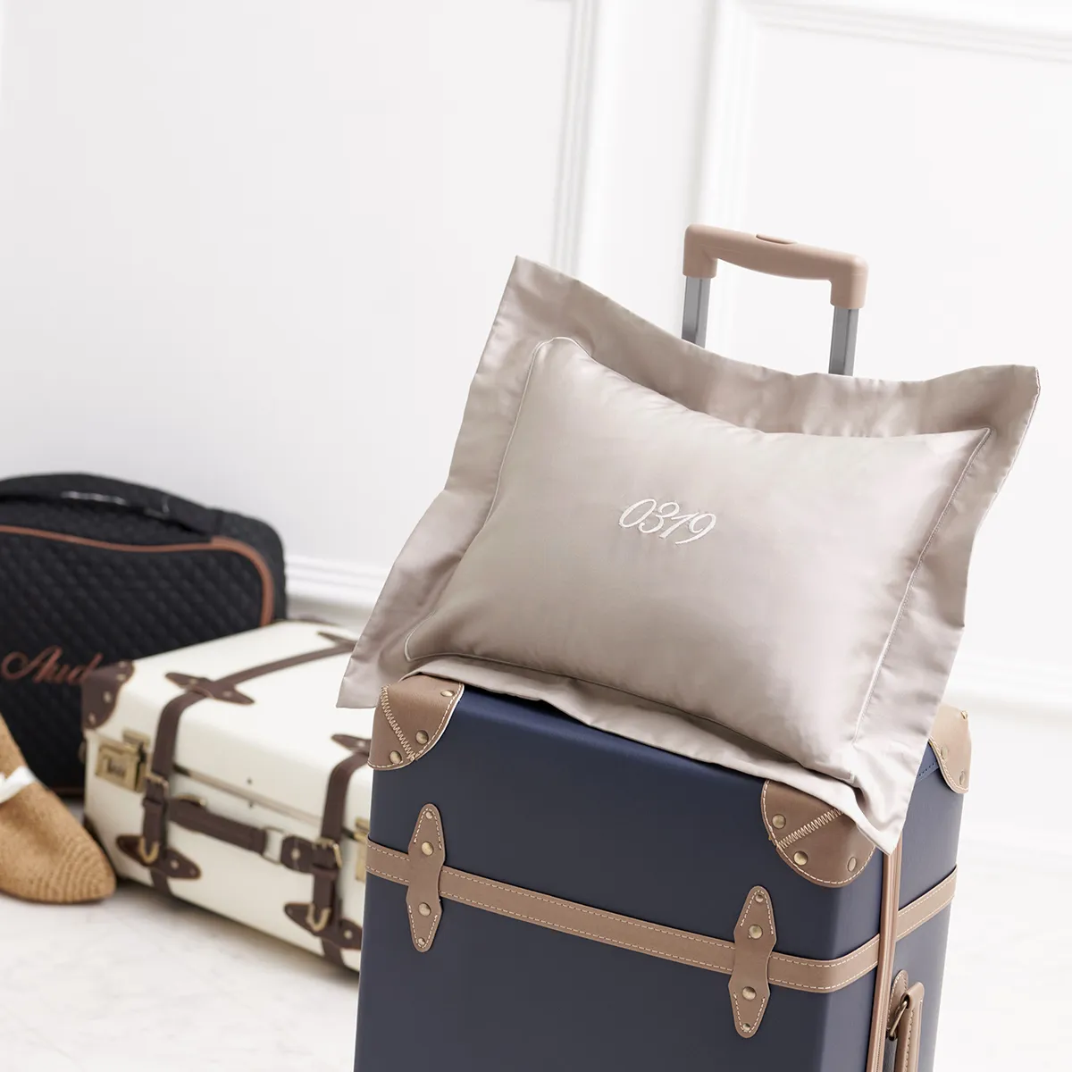 トラベルダウンピロー｜ホテルライクインテリア