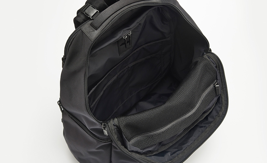 BACKPACK PRO STORAGE XL BLACK | PRO | PRODUCTS | MONOLITH OFFICAL