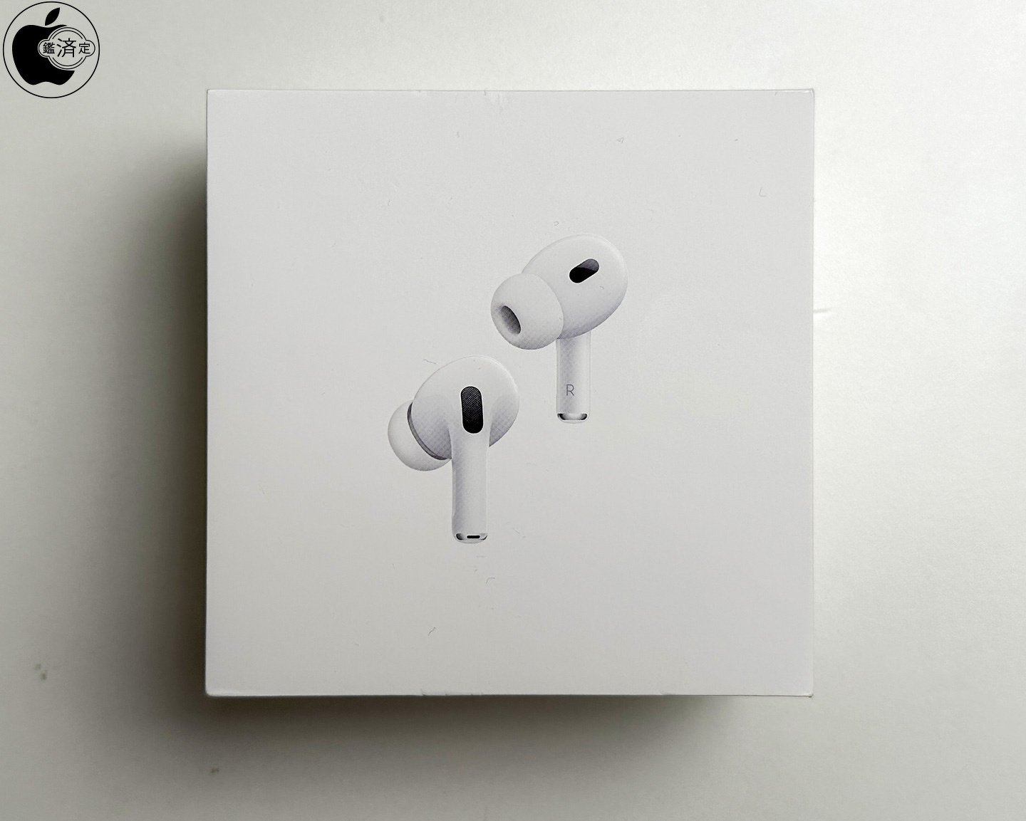 AppleのH2チップを搭載した改良型完全ワイヤレスイヤフォン「AirPods