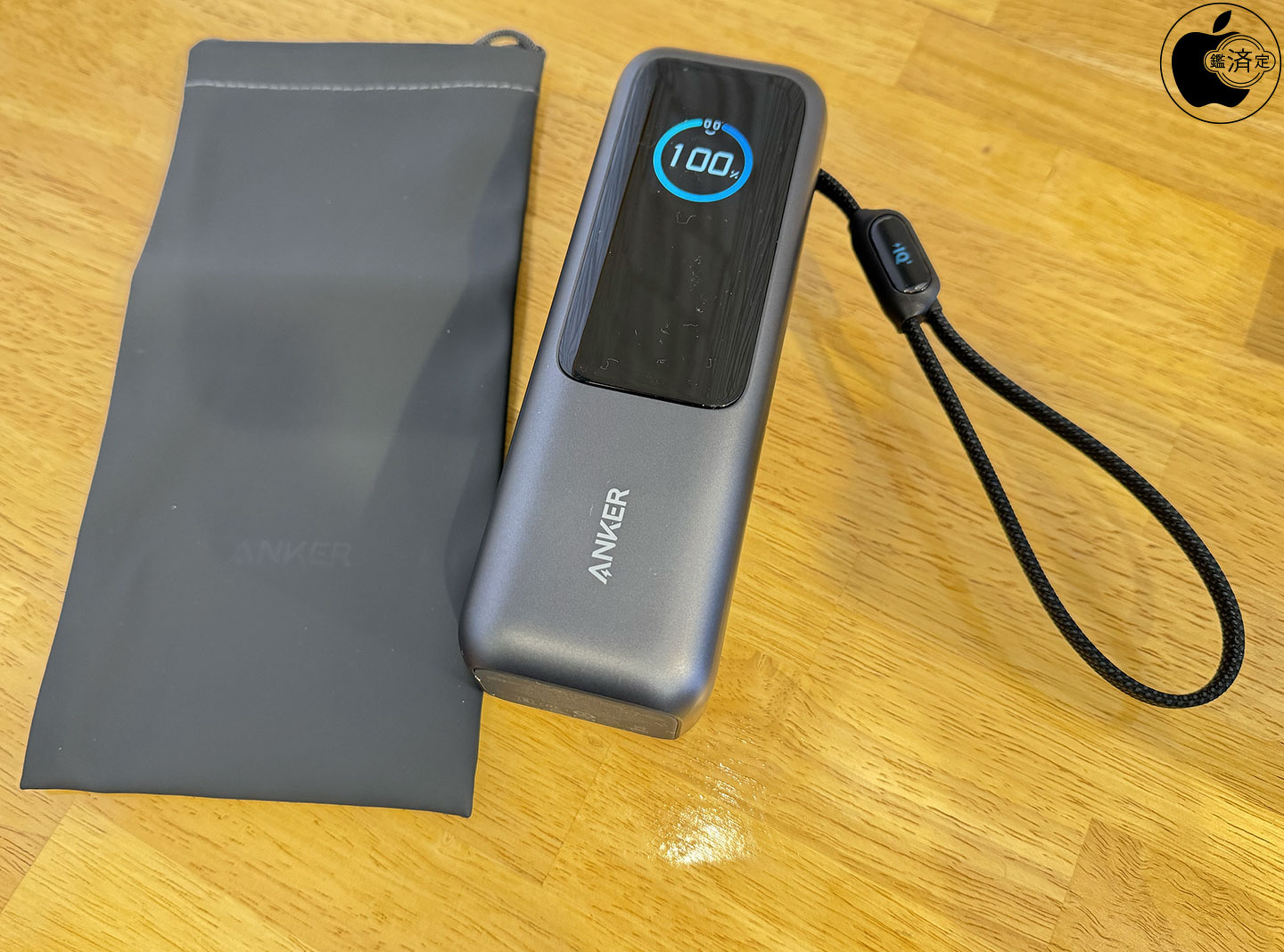 アンカー・ジャパン「Anker Power Bank（25000mAh, Built-In & 巻取り