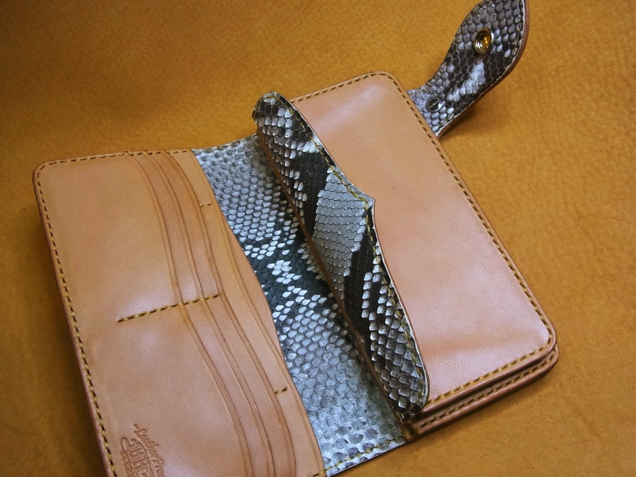 ヘビ革ウォレット（ダイヤモンドパイソン）｜MainLandの革製品はセミ