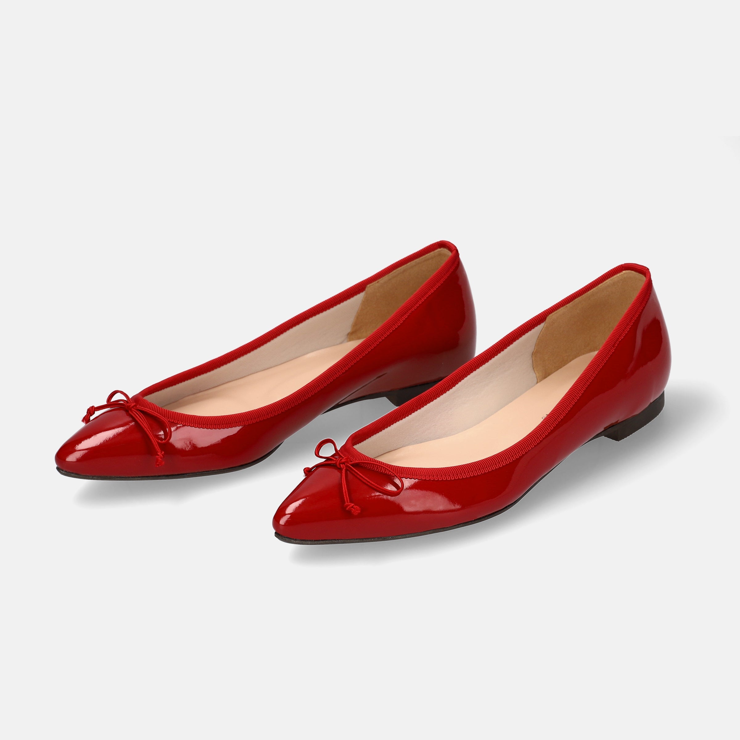 50%OFF：AWBI：ポインテッドトゥ フラット バレエシューズ（s1333