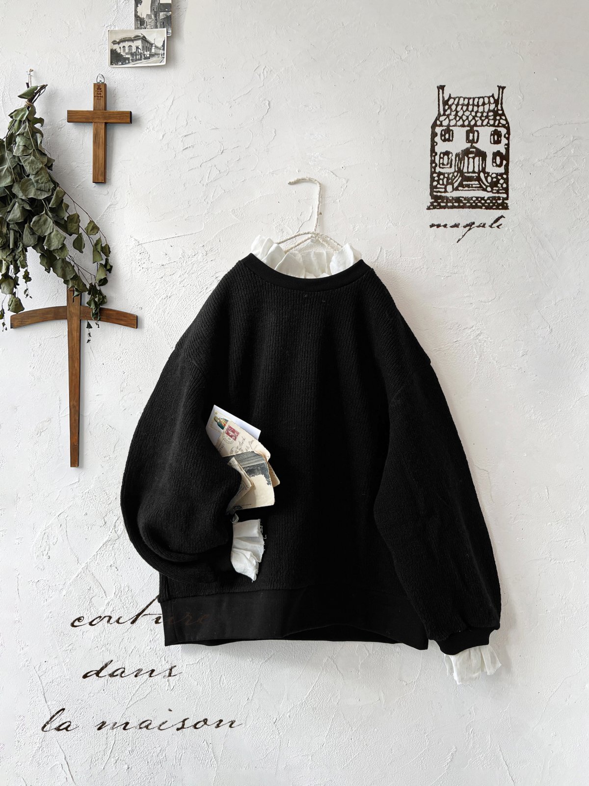 MAGALI /クォーターニットフリルプルオーバー・ブラック - MARCHE' DE