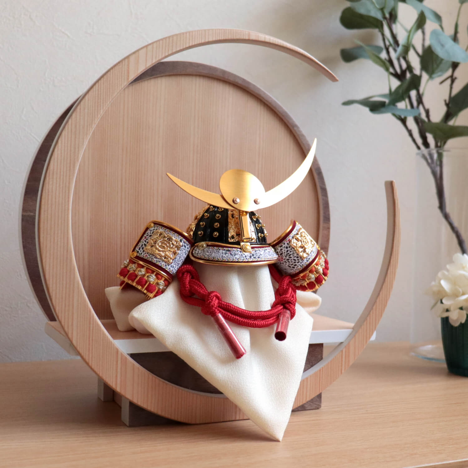 五月人形 月-tsuki-(小) 伝統工芸士 誠山作 上杉謙信 赤糸裾濃縅 日本