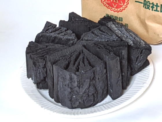 なら炭（楢炭）｜炭専門商社 増田屋－炭・火鉢のことなら増田屋