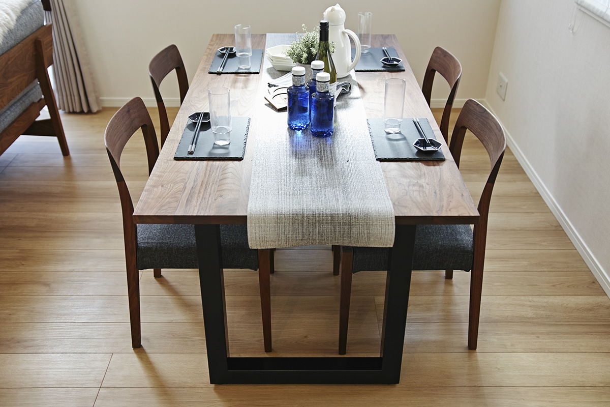 WILDWOOD DINING TABLE(W 100cm × D 65cm)の通販 / マスターウォール