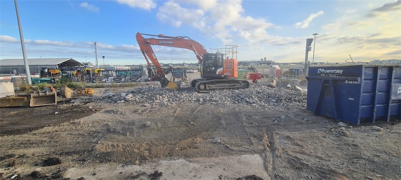 Hitachi ZX225US-7 (22t Zero Tail Swing)