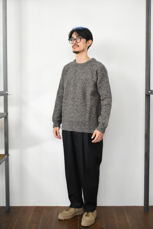 SALE!】Caledoor (カレドアー) British Wool Crew Neck Knit Made by