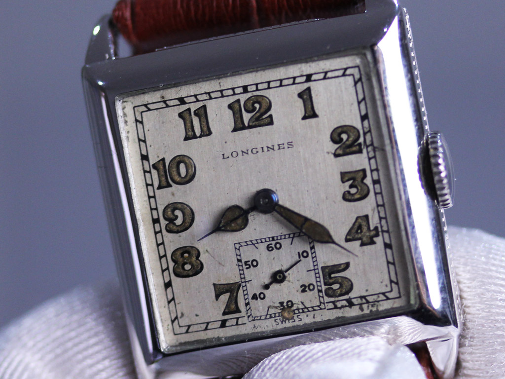 ロンジン アンティーク腕時計 渋さが伝わるカジュアルスクエア 【1921