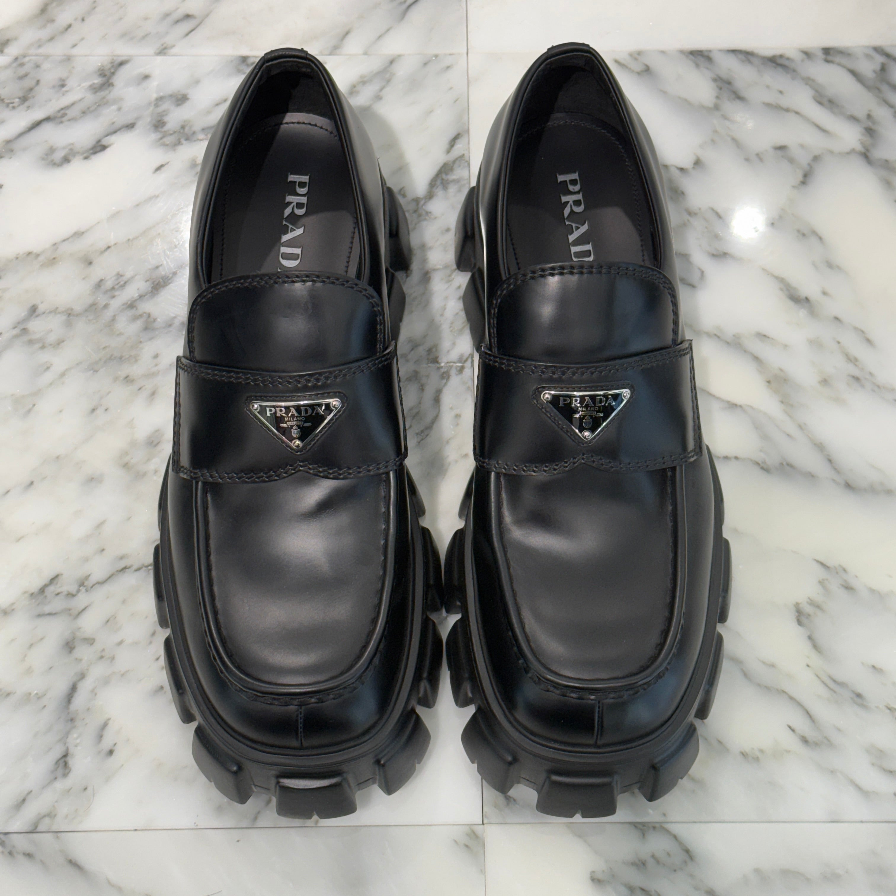 PRADA 2022SS Monolith Brushed Leather Loafers 2DE129 Size 10 1/2