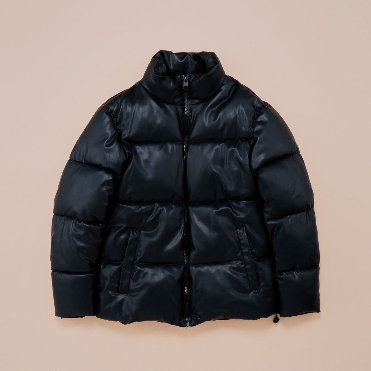 ザラの絶対買いなダウン＆中綿ジャケット4選。1万円台のダウン、撥水