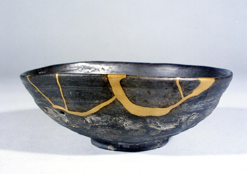 瓦器茶碗（黒色土器） - MIHO MUSEUM