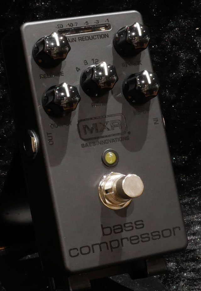 M87B / Blackout Series Bass Compressor: エフェクター｜三木楽器公式