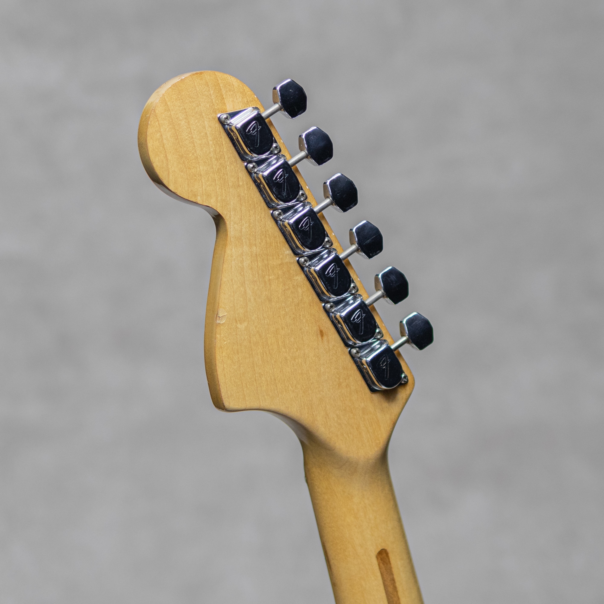 Stratocaster Olympic White / 1974: エレキギター｜三木楽器公式通販