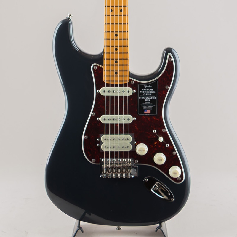 American Professional Classic Stratocaster HSS /Faded Black/Maple