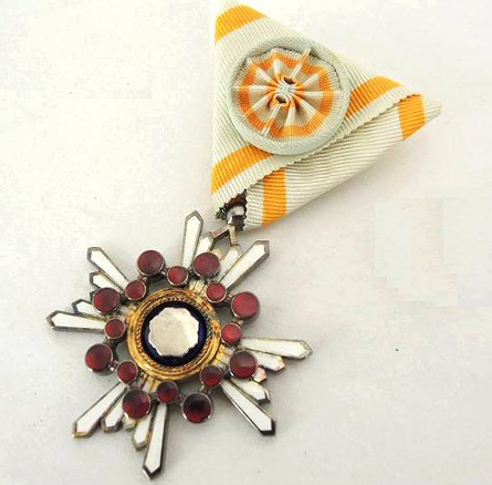 勲四等瑞宝章 買取参考価格 ｜くじら堂