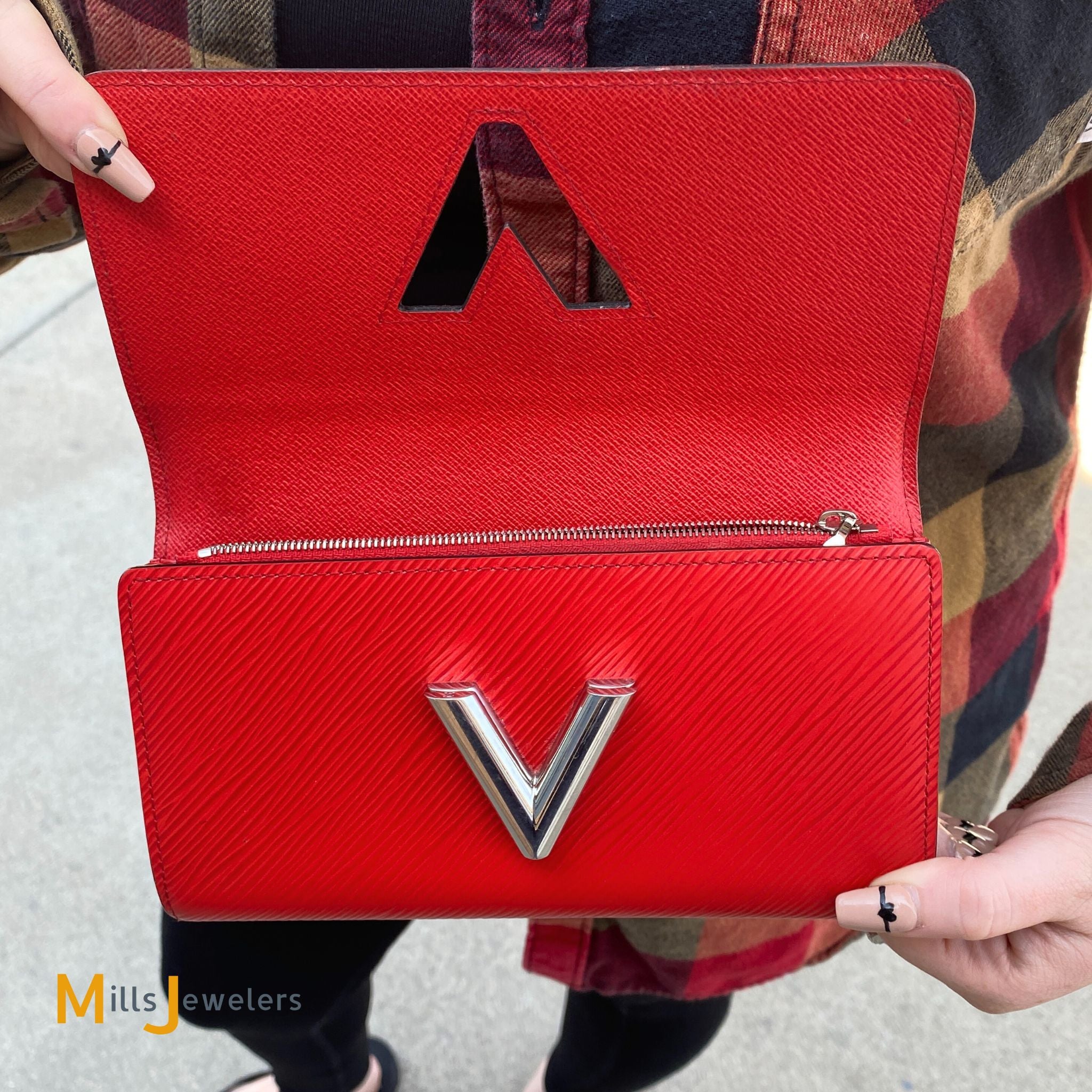 Louis Vuitton EPI Twist Coquelicot Red Wallet 2018 – Mills