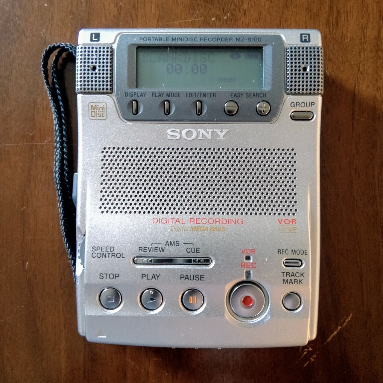 Sony MZ-B100 [MiniDisc Wiki]