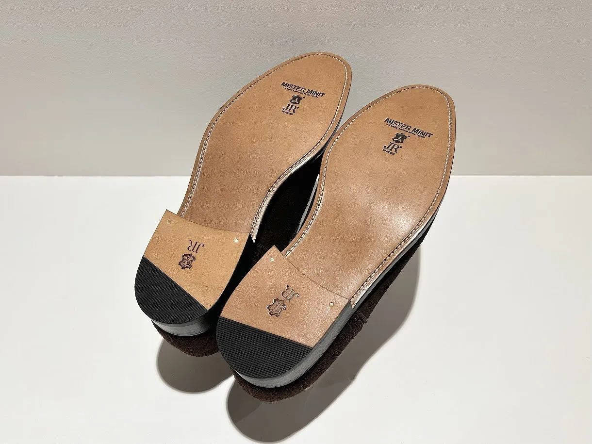 JRレザーを使用したグッドイヤーウェルト製法のオールソール | 修理