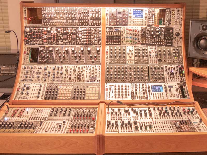 日本モジュラーシンセ界を牽引するHATAKEN氏〜SCFEDイベのイケイケ