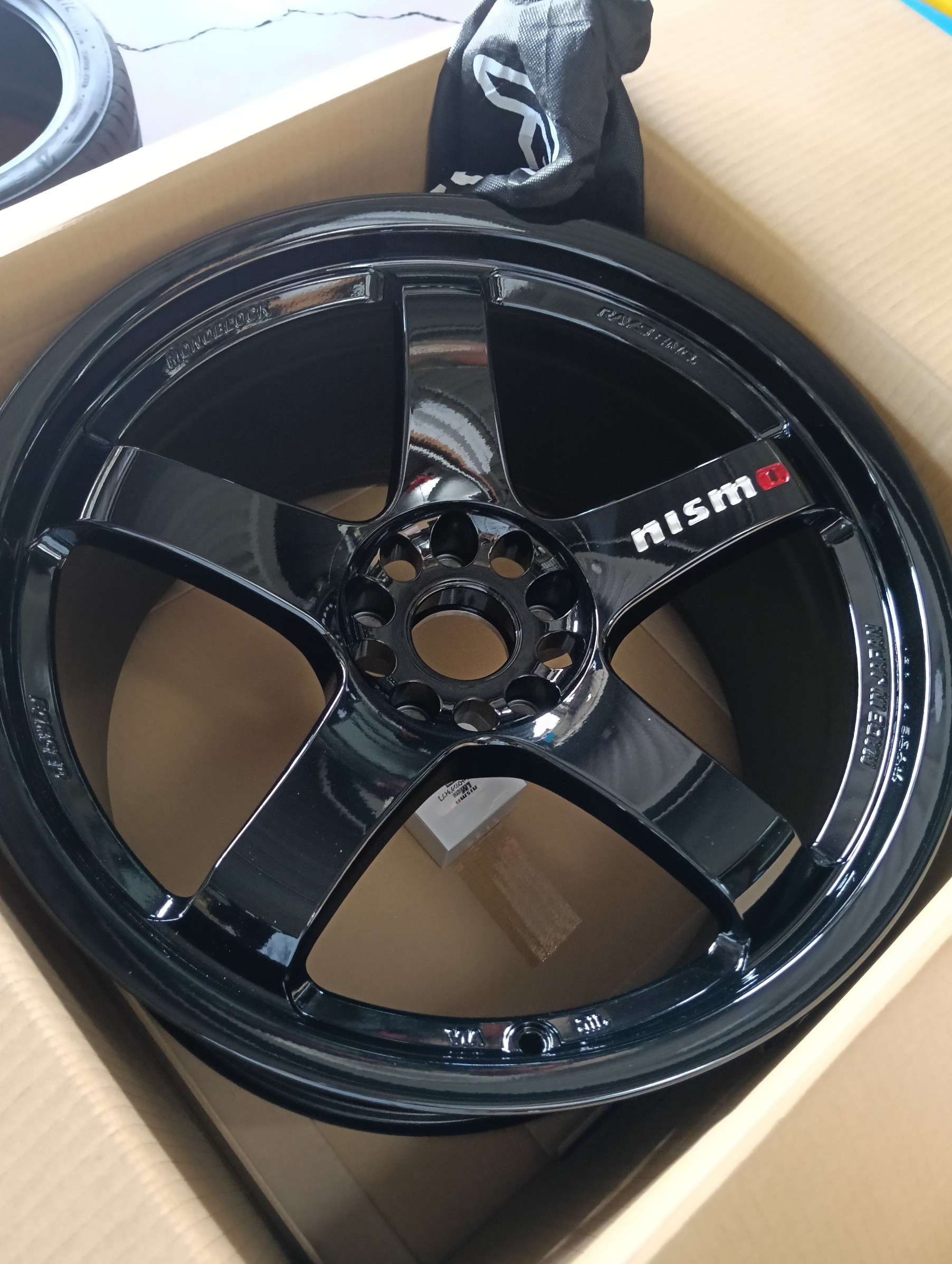 ニスモホイールにPOTENZA S007でカッコよく‼ | 日産 フェアレディZ