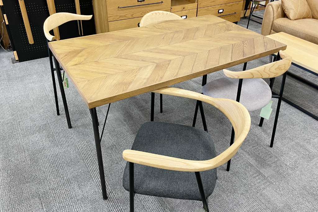 GYPSY -ジプシー- ダイニングテーブル | 【公式】エムズマツナミ