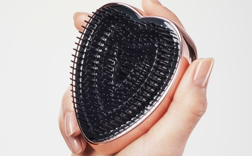 ReFa」とバーチャル・シンガー「初音ミク」が初コラボ。リファハート