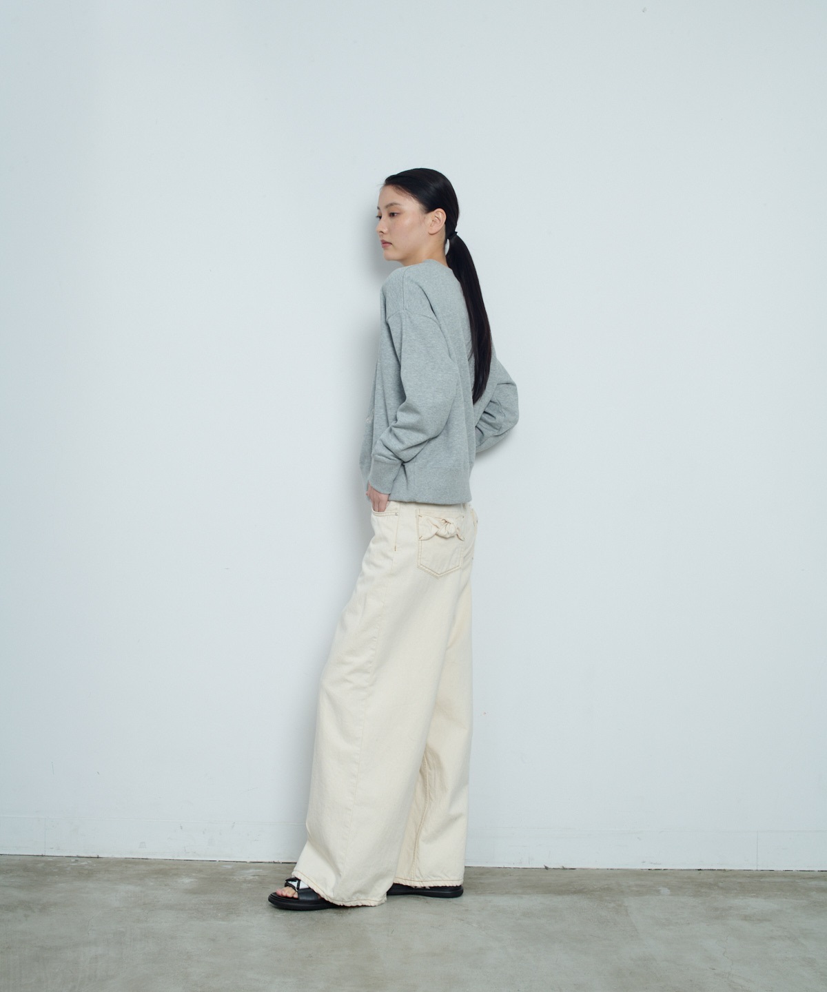 フレンチブルドッグ裏毛プルオーバー | MUVEIL Online Shop