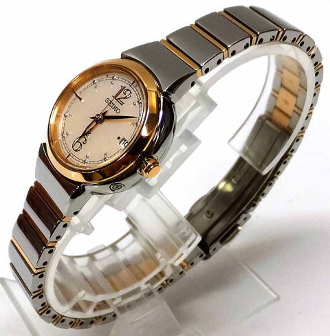 武井咲SEIKOルキアソーラー電波時計SSVW054正規販売店/JR大府駅前1961