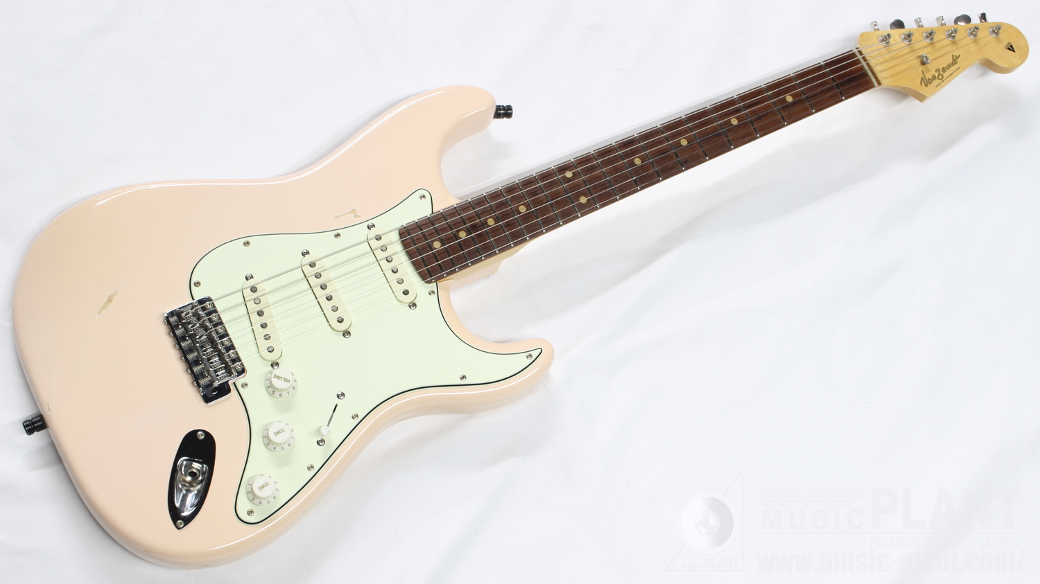 Vanzandt STVシリーズ エレキギターSTV-R2 Shell Pink中古品()売却済み