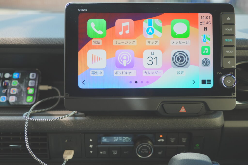 AppleCarPlay と Android Auto の 機能を紹介。ホンダ純正のカーナビと