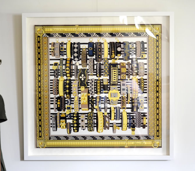 エルメスのスカーフも額縁で額装できるんです！ ー NOISEKING ノイズキング