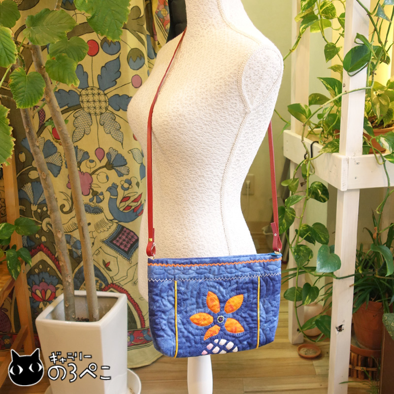 パイナップルとプルメリアのハワイアンキルトショルダーバッグ