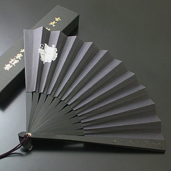 関兼常 鉄扇 芹沢鴨復刻 8寸鉄扇 AC-124｜アウトドア用品・釣り具通販