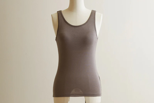 超極細シルク100%【タンクトップ・カップ付】柔らかさとフィット感