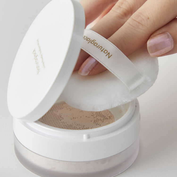 ツヤめく旬肌】秋冬限定ベースメイク「ラディアントシリーズ」の