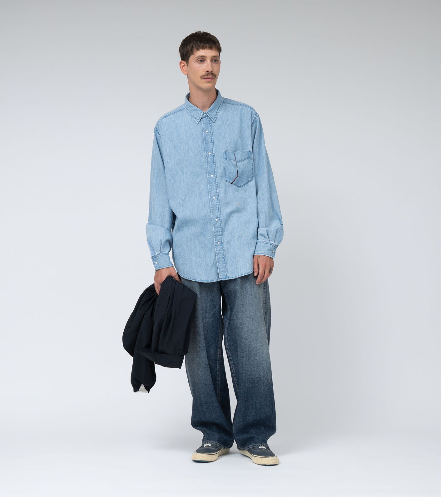 nanamica / Regular Collar Light Denim Shirt